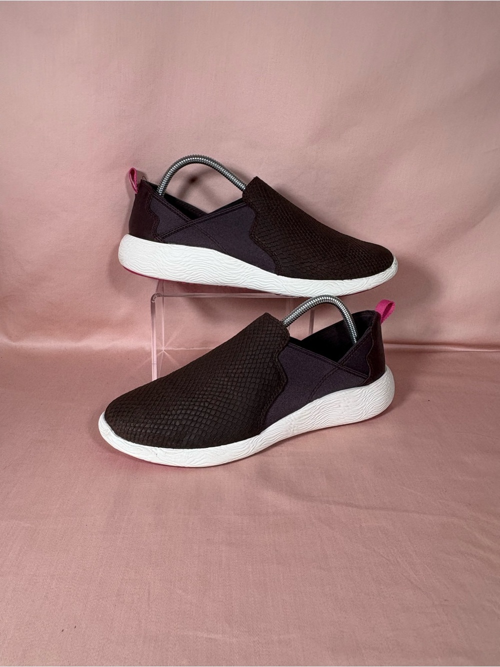 Clarks Artisan Dark Wine/Brown Slip On Max Cushion Women's Casual Shoes SZ 9.5 M
